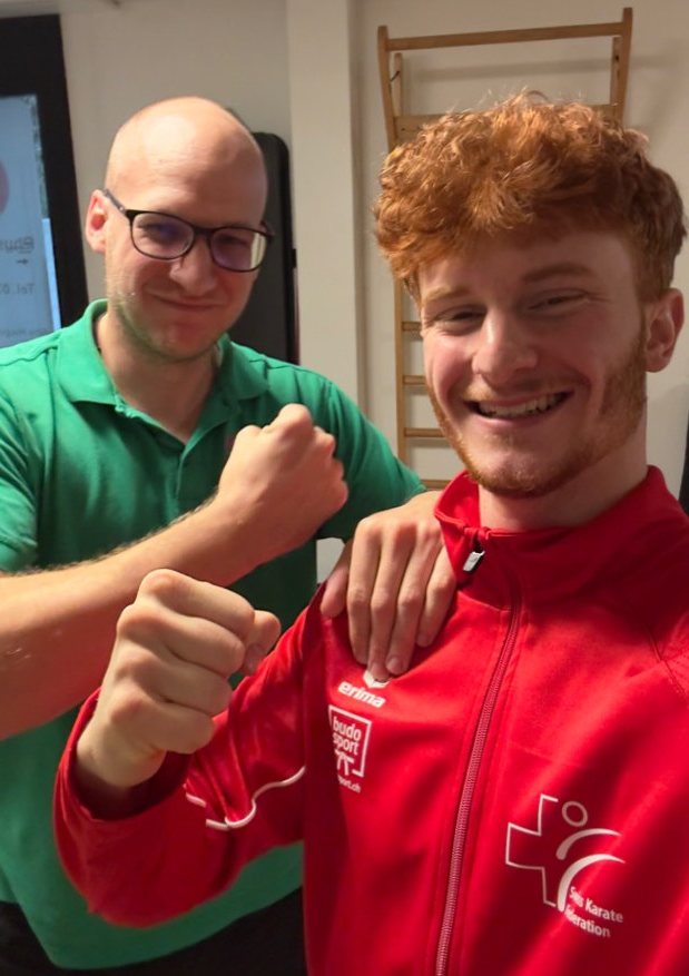 Eric Timmer mit seinem Physiotherapeuten Stephan Henrich